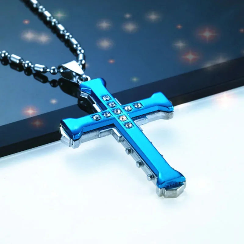 Striking Style: Iced-Out Cross Pendant Necklace – Zirconia & Stainless Steel