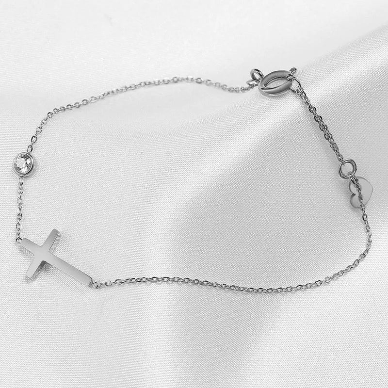 Huitan Delicates: Side Cross Chain Bracelet – Gold or Silver Tone