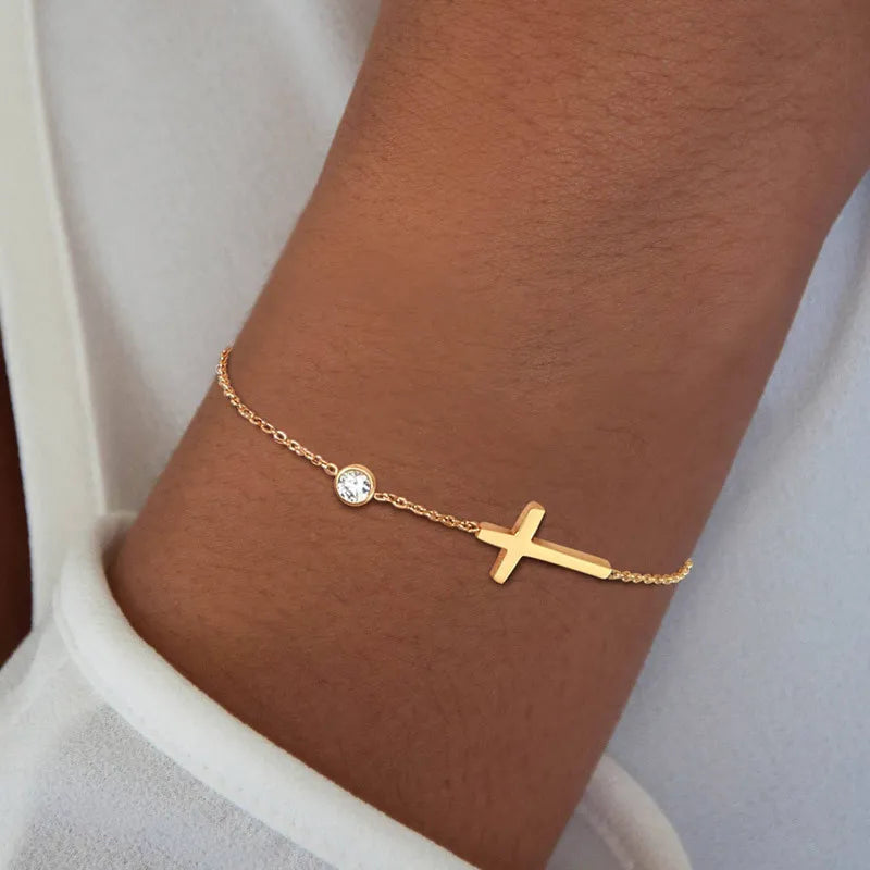 Huitan Delicates: Side Cross Chain Bracelet – Gold or Silver Tone